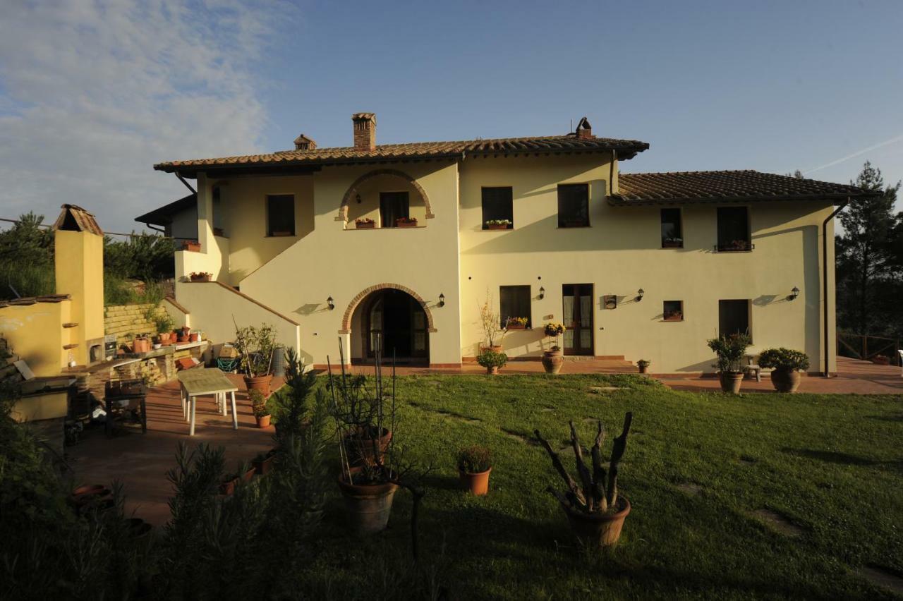 Agriturismo Santa Barbara San Miniato Buitenkant foto