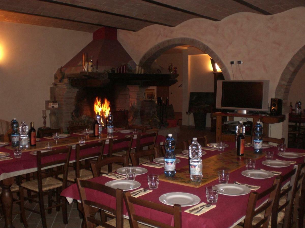 Agriturismo Santa Barbara San Miniato Buitenkant foto