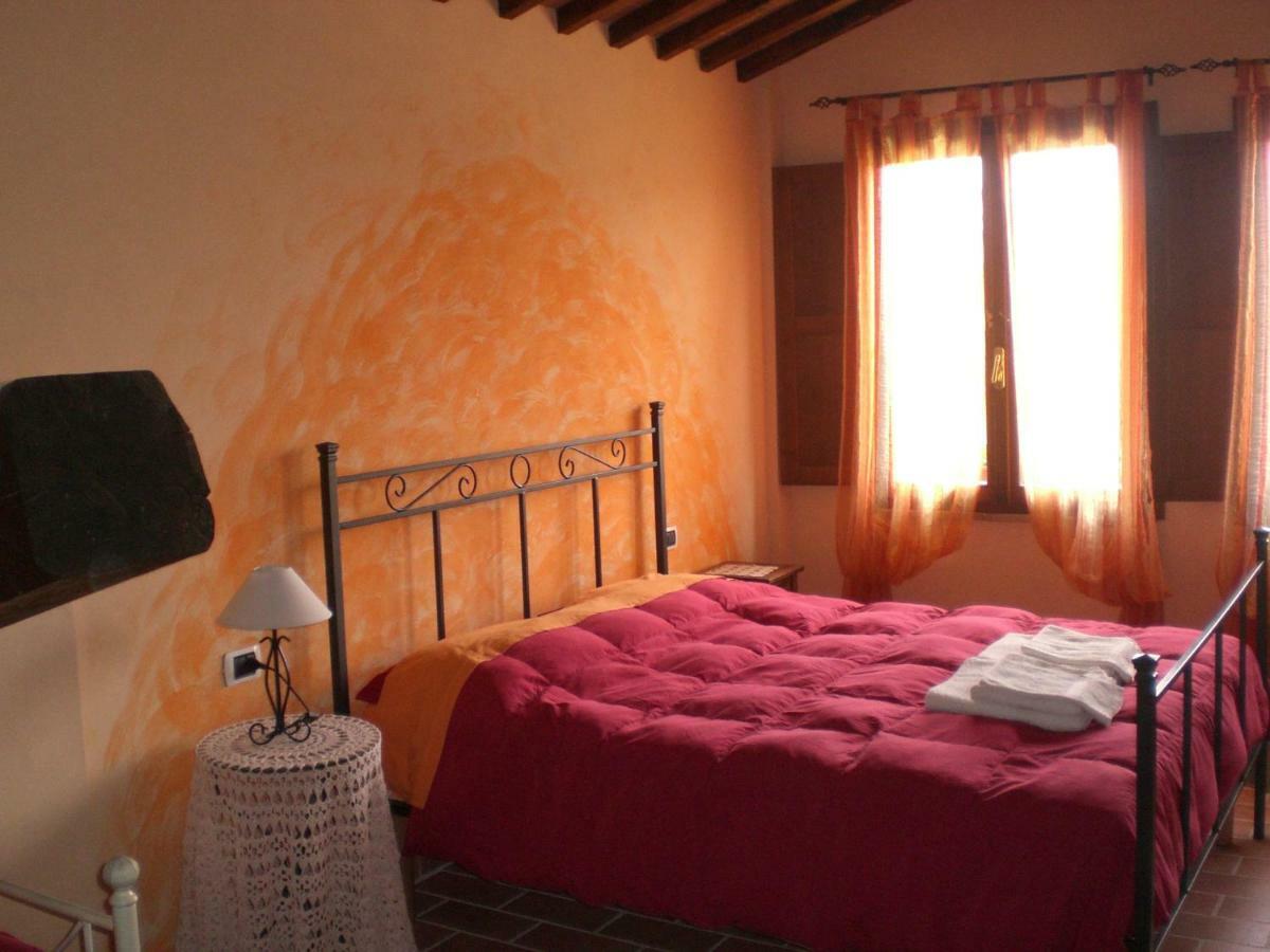 Agriturismo Santa Barbara San Miniato Buitenkant foto